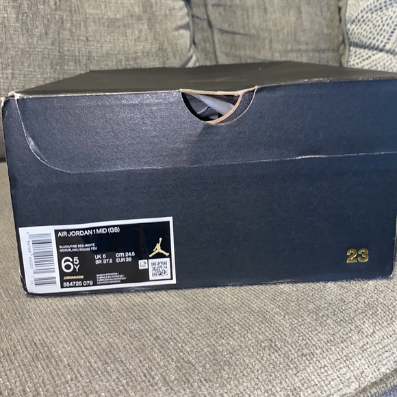 Air Jordan 1 mid (GS) - Picture 3 of 3